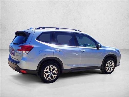 Ice Silver Metallic 2022 Subaru Forester Premium