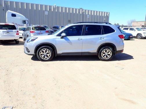 2022 Subaru Forester Premium
