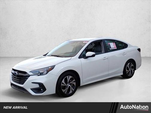 Crystal White Pearl 2025 Subaru Legacy Premium