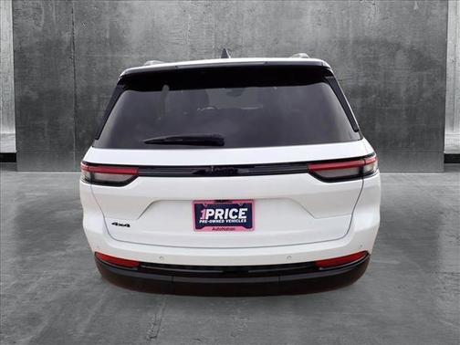 2022 Jeep Grand Cherokee Altitude