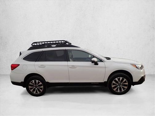 Crystal White Pearl 2017 Subaru Outback 2.5i Limited