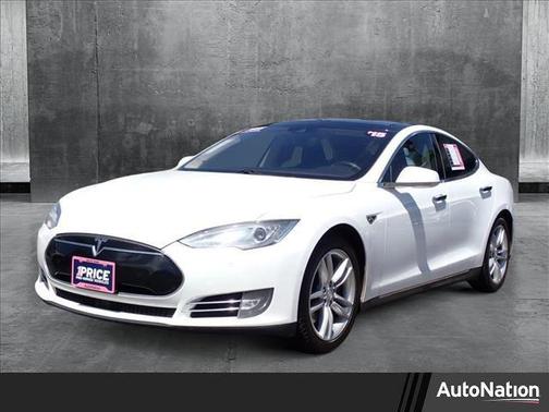2015 Tesla Model S 85D