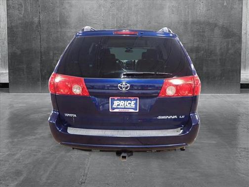2007 Toyota Sienna LE