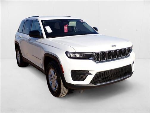 2023 Jeep Grand Cherokee Laredo