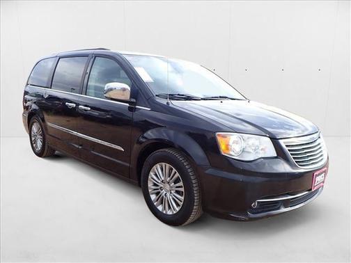 2016 Chrysler Town & Country Touring-L