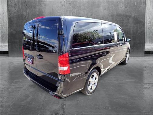 2017 Mercedes-Benz Metris Base