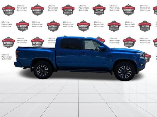 2025 Nissan Frontier SL