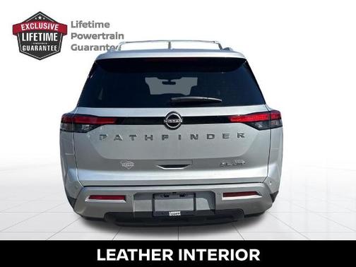 Brilliant Silver Metallic 2025 Nissan Pathfinder SL
