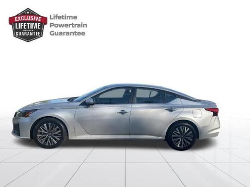 Brilliant Silver Metallic 2023 Nissan Altima 2.5 SV