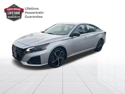 Brilliant Silver Metallic 2023 Nissan Altima 2.5 SR