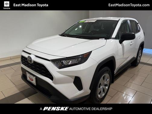 2022 Toyota RAV4 LE