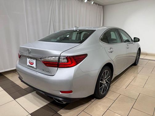 2017 Lexus ES 350 Base