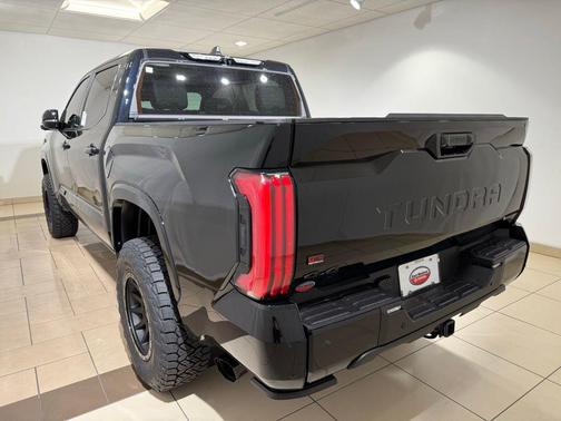 2026 Toyota Tundra Hybrid Platinum