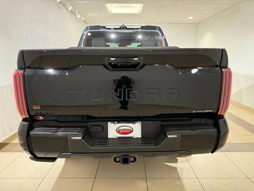 2026 Toyota Tundra Hybrid Platinum
