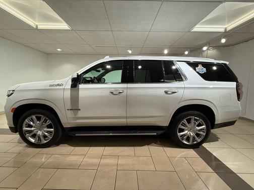 2022 Chevrolet Tahoe 4WD High Country