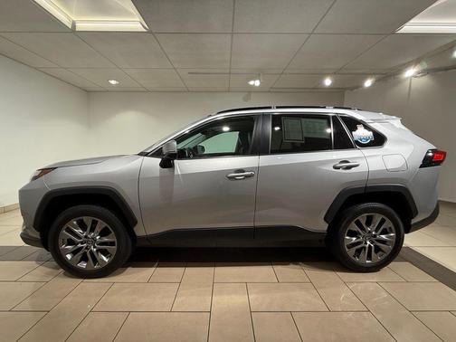 Silver Sky Metallic 2022 Toyota RAV4 XLE Premium