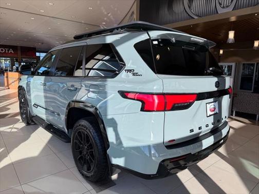 2025 Toyota Sequoia Platinum