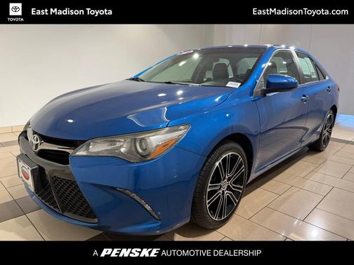 2016 Toyota Camry SE w/Special Edition Pkg