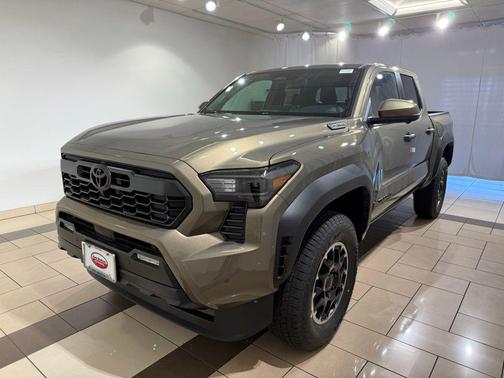 2026 Toyota Tacoma Hybrid TRD Off Road