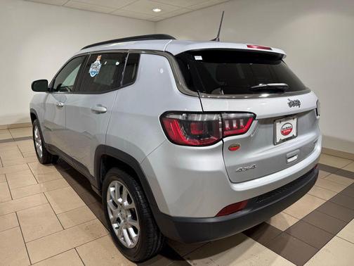 2024 Jeep Compass Latitude Lux