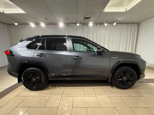 Magnetic Gray Metallic w/Black Roof 2019 Toyota RAV4 Hybrid SE