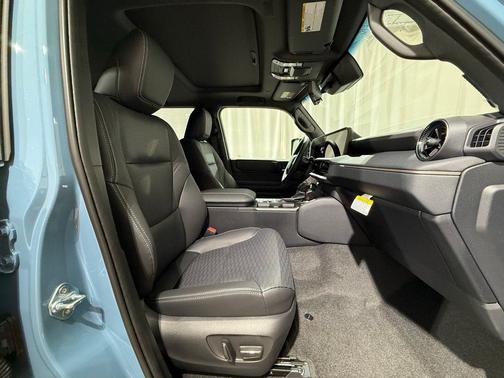 Heritage Blue/Gray Scape Roof 2026 Toyota Land Cruiser Base