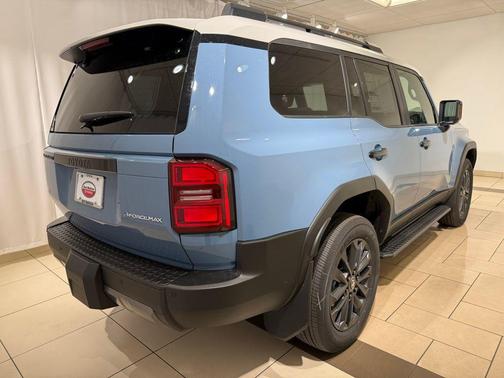 Heritage Blue/Gray Scape Roof 2026 Toyota Land Cruiser Base