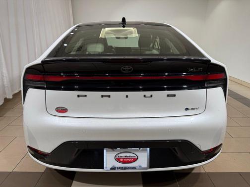 2024 Toyota Prius XLE