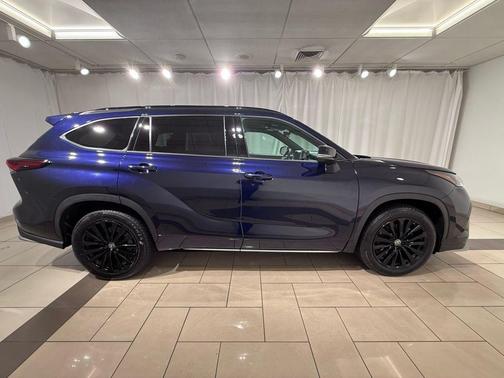 2025 Toyota Highlander XSE