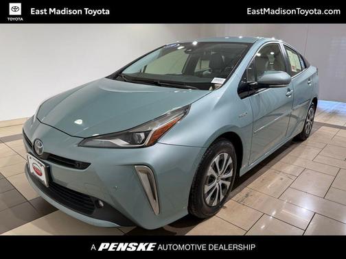 2019 Toyota Prius LE