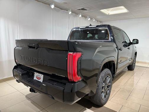 2026 Toyota Tundra Hybrid Platinum