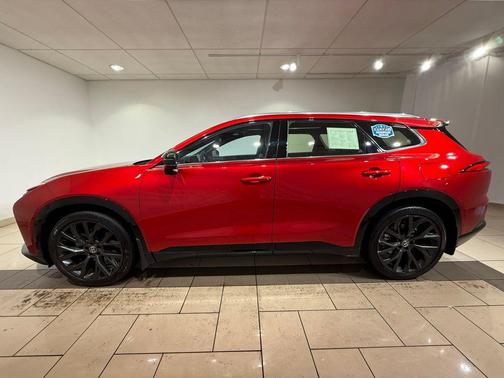 2025 Toyota Crown Signia Limited