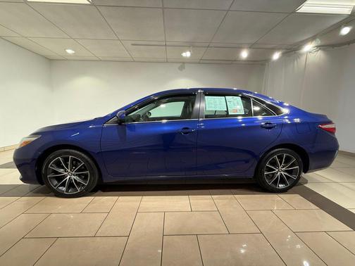 Blue Crush Metallic 2015 Toyota Camry XSE