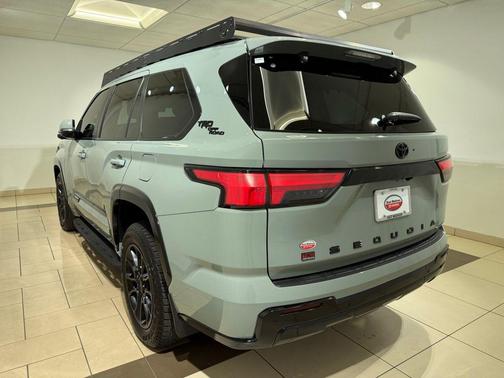 2025 Toyota Sequoia Platinum