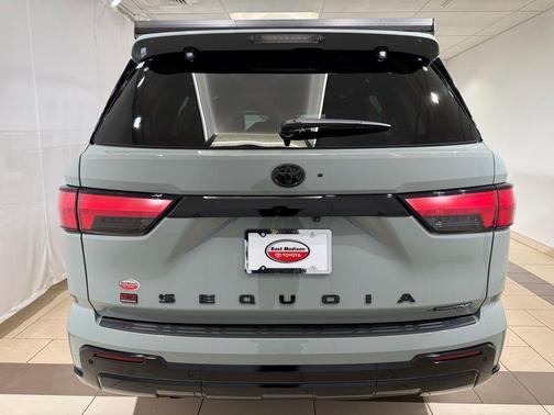 2025 Toyota Sequoia Platinum