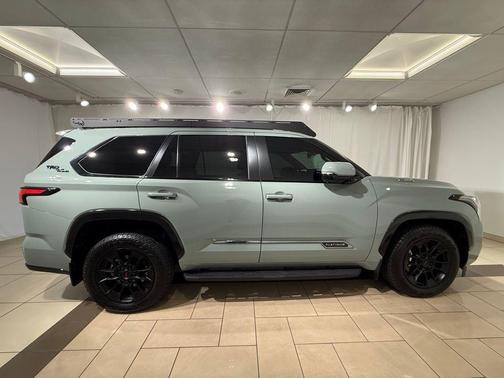 2025 Toyota Sequoia Platinum