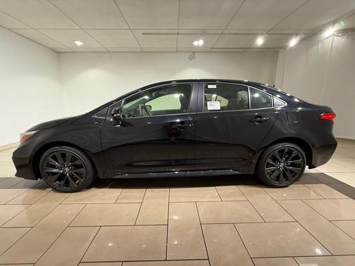 2025 Toyota Corolla Hybrid SE