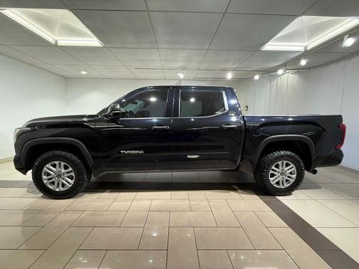 Midnight Black Metallic 2023 Toyota Tundra SR5