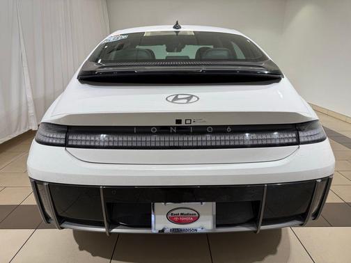 2025 Hyundai IONIQ 6 Limited