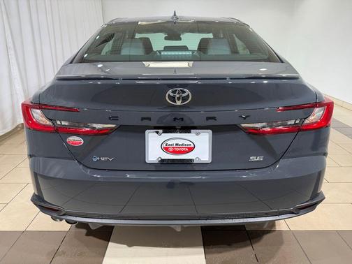 Underground 2026 Toyota Camry SE