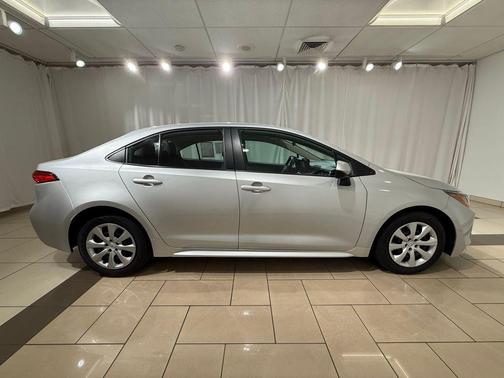 Classic Silver Metallic 2024 Toyota Corolla LE