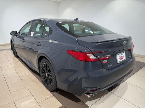 Underground 2026 Toyota Camry SE