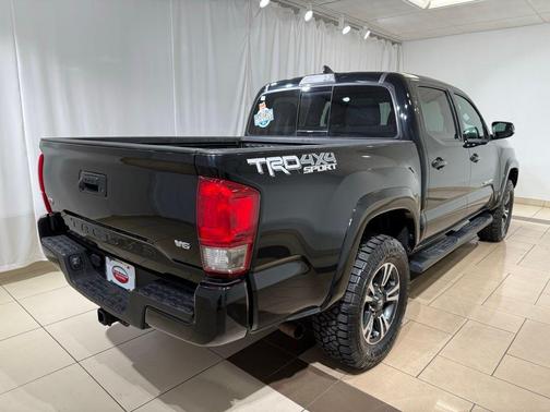 2017 Toyota Tacoma TRD Sport