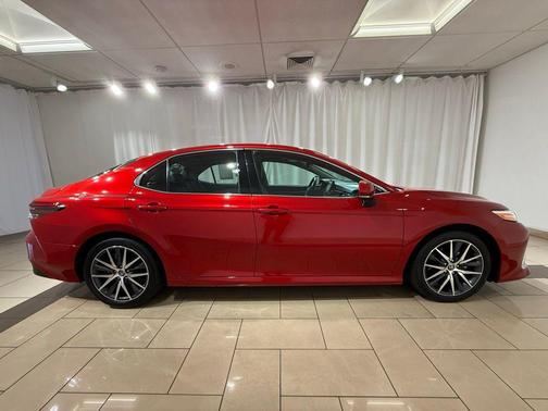 2024 Toyota Camry XLE