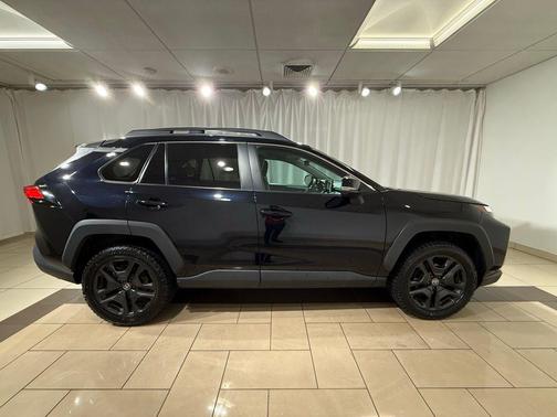 2023 Toyota RAV4 Adventure