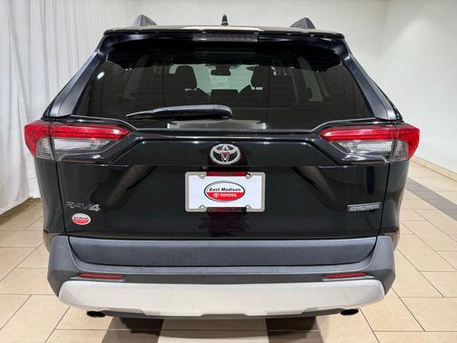 2023 Toyota RAV4 Adventure