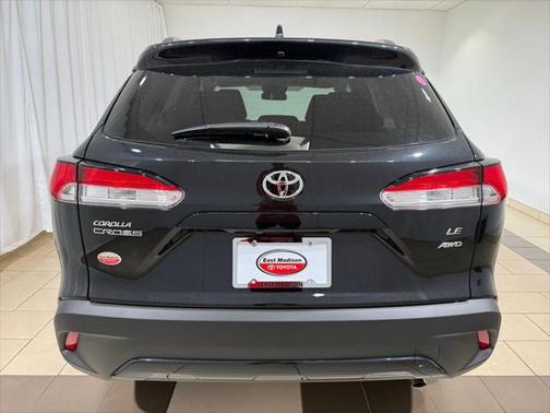 2025 Toyota Corolla Cross LE