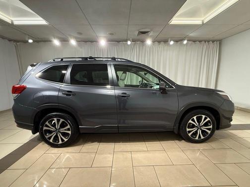Magnetite Gray Metallic 2024 Subaru Forester Limited
