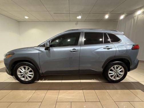 Celestite 2023 Toyota Corolla Cross LE