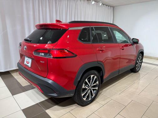 2023 Toyota Corolla Cross XLE